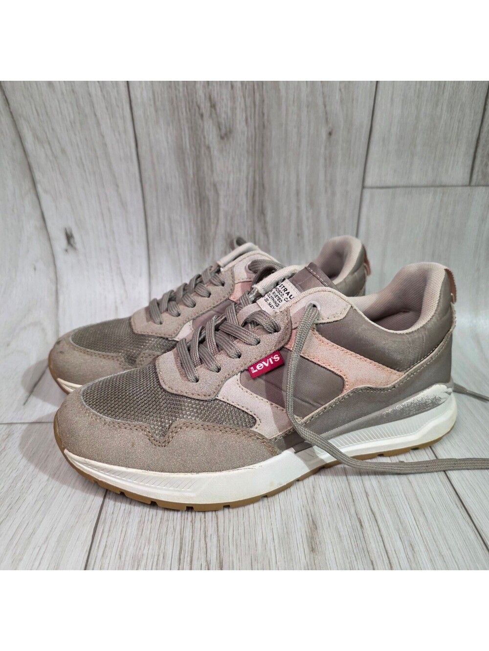 Levi's Oats Refresh Women's Trainers – Off-White/Pink – Size 6.5